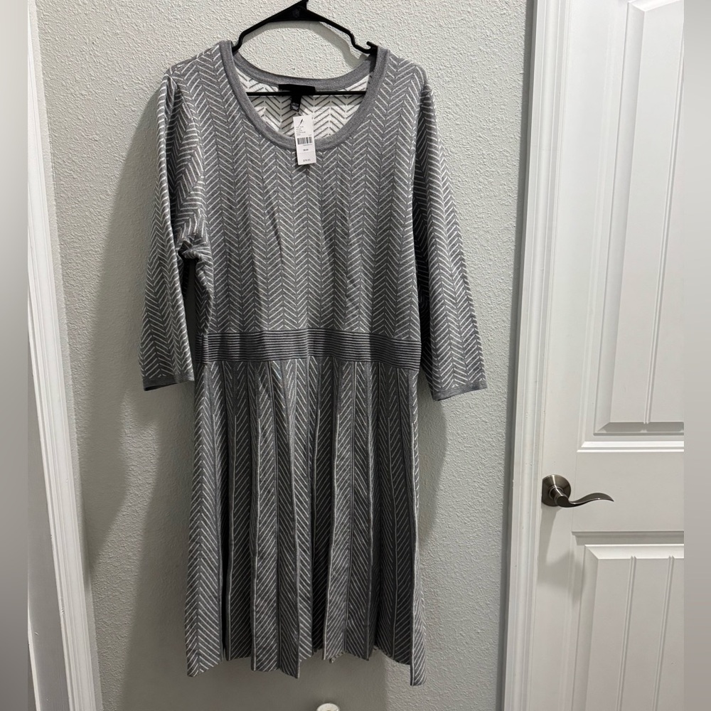 New with tag Lane Bryant Gray Chevron Long Sleeve Dress